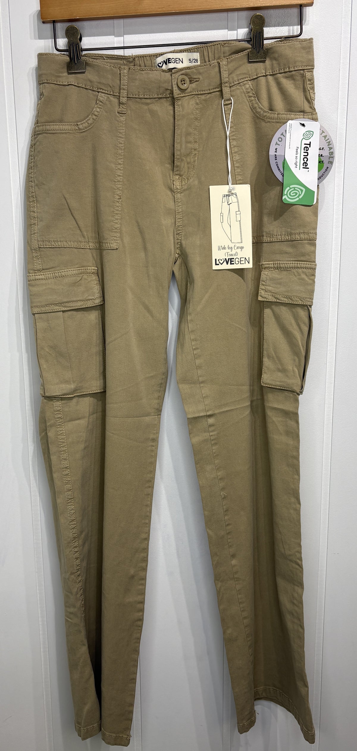 LoveGen Wide-Leg Cargo Pants